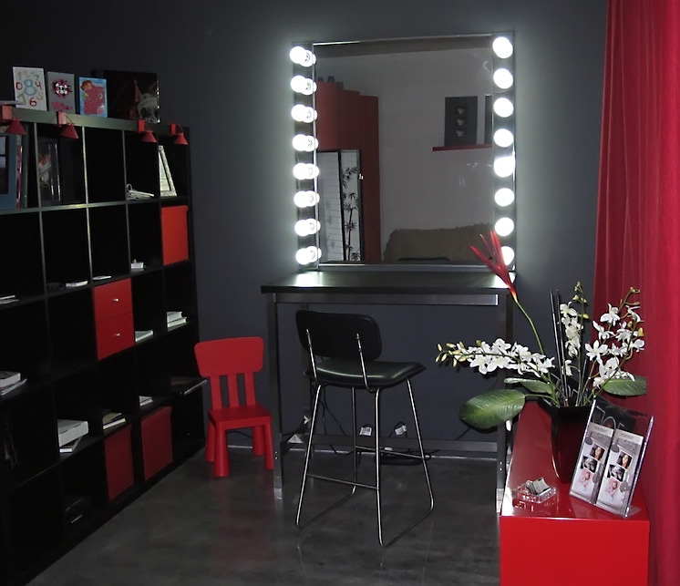 makeup-station.JPG