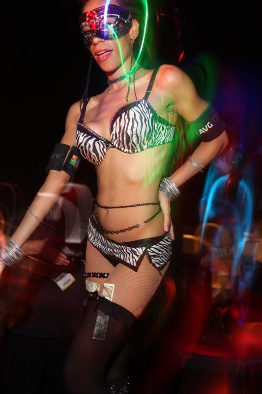 Go Go Dancers photography by Wayne Wallace