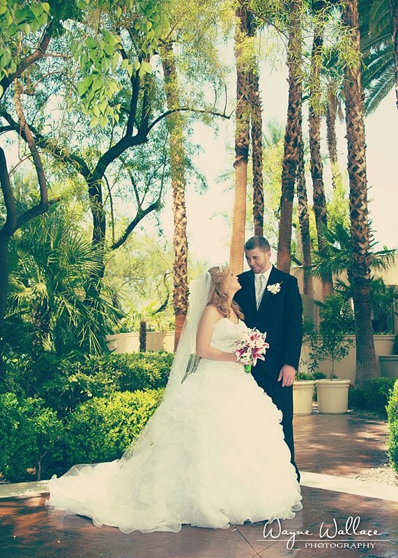 Las Vegas Wedding Hannah Chad photography by Wayne Wallace