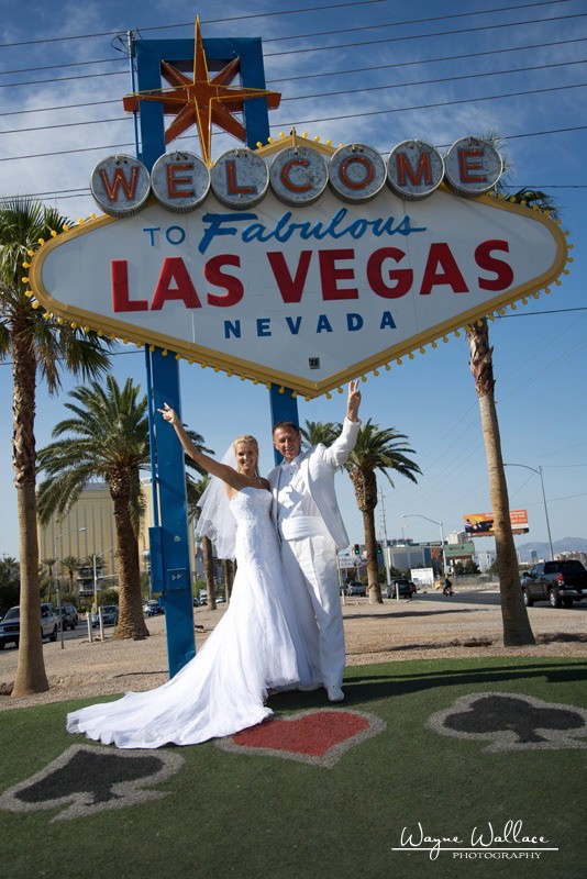 Las Vegas Wedding Jowita Mirek photography by Wayne Wallace
